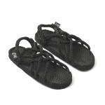 As sandálias de corda JC Black são feitas com o reaproveitamento de cordas. Sandálias eco-sustentáveis ​​que ajudam a reduzir o impacto ambiental.