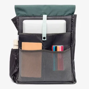 Mochila Lefrik Handy XL Backpack em poliéster reciclado com compartimento acolchoado para portátil e bolsos organizadores.