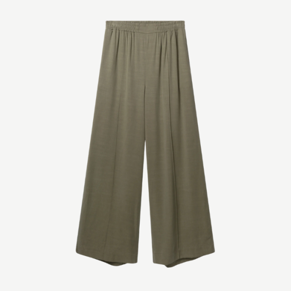 Calças largas estilo wide leg práticas, confortáveis e versáteis. Feitas com materiais ecológicos como tencel e viscose de bambu.