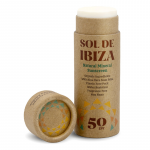 Protetor solar em stick concebido para nos trazer uma proteção eficaz com ingredientes naturais. Resistente à água, vegano e biológico.