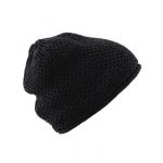 Gorro Selina tricotado em algodão orgânico e cânhamo. O cânhamo é um material mais resistente, durável e termodinâmico.