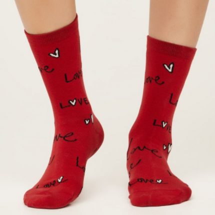 As meias Love são feitas em algodão orgânico, são super macias e naturalmente adoráveis - tanto para os seus pés como para o planeta.