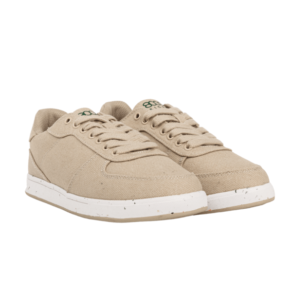 Os ténis Seeker All Beige são um modelo casual de ténis em cânhamo. A sola antiderrapante é feita a partir de borracha reciclada.