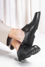 Sapatos monkstrap veganos masculinos Miles Black, ideais para o homem moderno que valoriza estilo e sustentabilidade