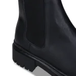 Botas veganas estilo Chelsea Molly da nae– um clássico intemporal com um toque moderno.