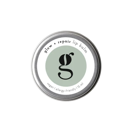 Mantenha os seus lábios suaves, nutridos e protegidos com o Bálsamo Labial Reparador da Grums, uma fórmula 100% natural e vegana.