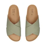 As Tupai Green da NAE são sandálias veganas com design cruzado elegante, feitas em Piñatex, um material ecológico derivado de folhas de ananás – uma alternativa vegana e sustentável ao couro tradicional.