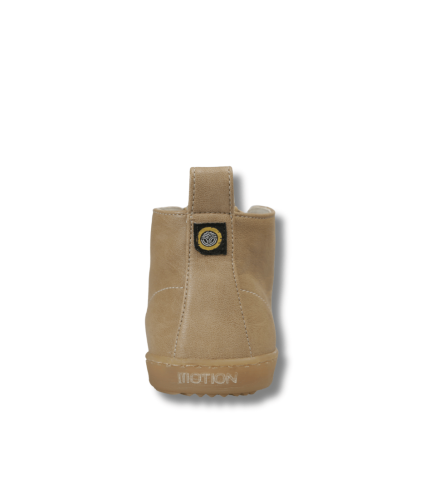 Os Botins Citizen foram pensados para quem procura estilo intemporal sem abrir mão da ética. Fabricados em material alternativo à pele (também conhecido como “couro vegan”), são uma alternativa sustentável e isentos de crueldade ao couro tradicional.
