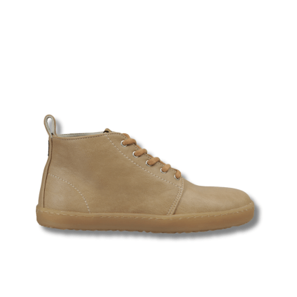 Os Botins Citizen foram pensados para quem procura estilo intemporal sem abrir mão da ética. Fabricados em material alternativo à pele (também conhecido como “couro vegan”), são uma alternativa sustentável e isentos de crueldade ao couro tradicional.
