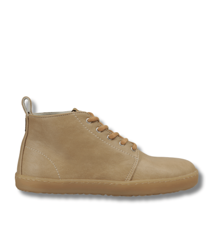 Os Botins Citizen foram pensados para quem procura estilo intemporal sem abrir mão da ética. Fabricados em material alternativo à pele (também conhecido como “couro vegan”), são uma alternativa sustentável e isentos de crueldade ao couro tradicional.