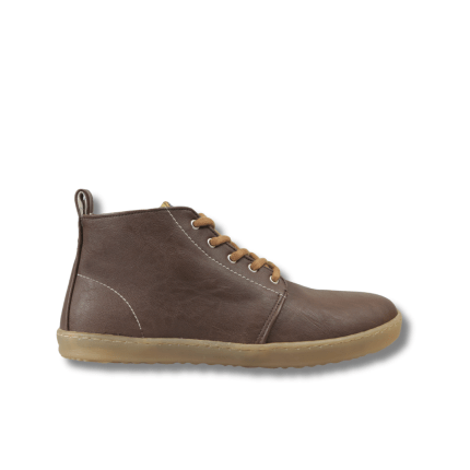 Os Botins Citizen foram pensados para quem procura estilo intemporal sem abrir mão da ética. Fabricados em material alternativo à pele (também conhecido como “couro vegan”), são uma alternativa sustentável e isentos de crueldade ao couro tradicional.