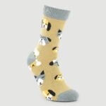 Pack de meias Veraluna GiftBoy Fun Nature com vários padrões em tons de laranja, bege, verde e preto, feitas à mão em algodão orgânico.