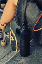 Dopper Insulated 580 ml Blazing Black com Flip Straw em aço inoxidável reciclado