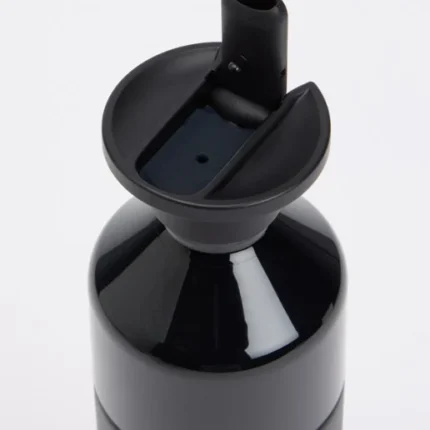 Dopper Insulated 580 ml Blazing Black com Flip Straw em aço inoxidável reciclado