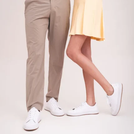 Ténis vegan Kario branco em materiais reciclados