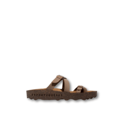 Sandálias veganas da As Portuguesas em cor sand com fivelas ajustáveis e acabamento tipo nobuck