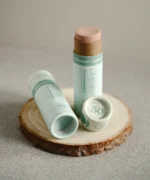 Protetor Solar com Cor SPF50 Odyskin natural vegan para rosto e pele sensível