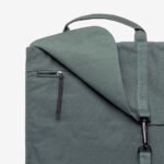 Mochila Lefrik Handy Arles em tecido RPET reciclado com acabamento texturado e compartimento para portátil.