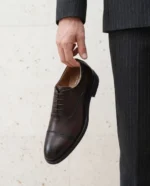 Sapatos Oxford Vegan Ben Castanho da NAE Vegan Shoes